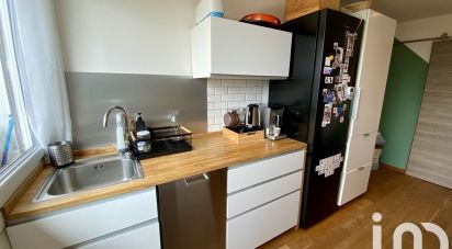 Appartement 4 pièces de 52 m² à Huez (38750)