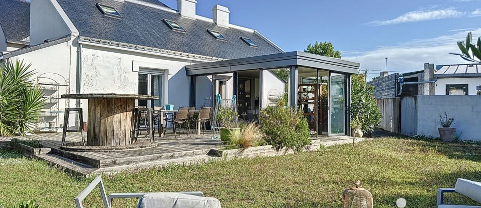 Traditional house 5 rooms of 103 m² in Quiberon (56170)