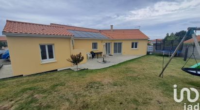 House 7 rooms of 116 m² in Mauléon (79700)