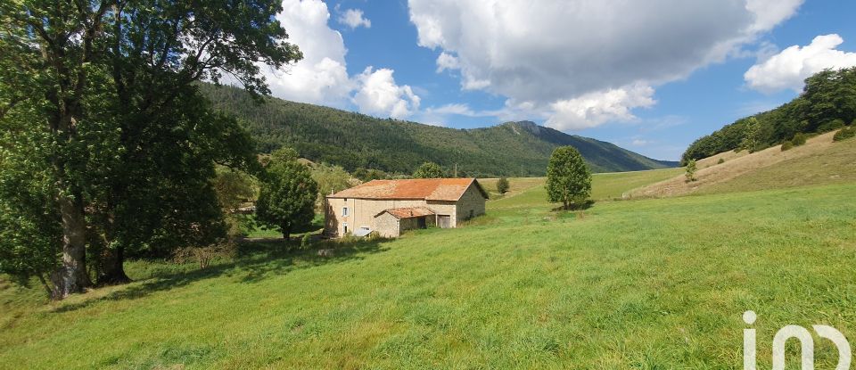 Farm 5 rooms of 154 m² in La Chapelle-en-Vercors (26420)