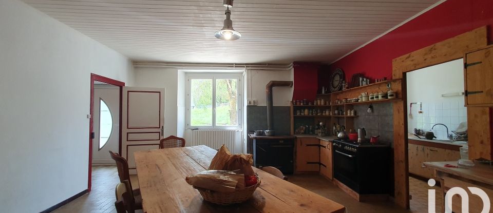 Farm 5 rooms of 154 m² in La Chapelle-en-Vercors (26420)