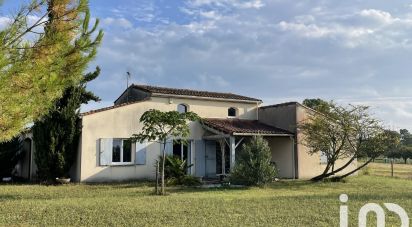 Maison traditionnelle 6 pièces de 158 m² à Jarnac-Champagne (17520)