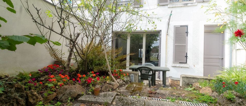 House 5 rooms of 148 m² in Mantes-la-Jolie (78200)