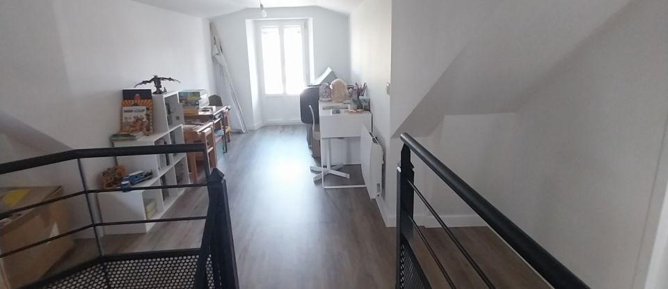 Immeuble de 190 m² à Fougères (35300)