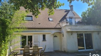 House 8 rooms of 158 m² in Savigny-sur-Orge (91600)