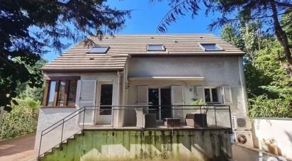 Maison 8 pièces de 158 m² à Savigny-sur-Orge (91600)