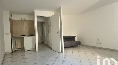 Studio 1 room of 25 m² in Toulon (83000)