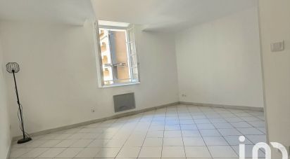 Studio 1 room of 25 m² in Toulon (83000)