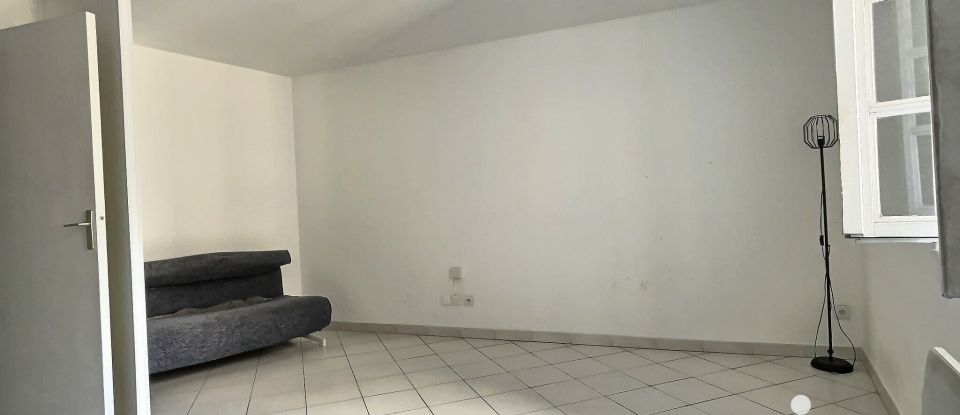 Studio 1 pièce de 25 m² à Toulon (83000)