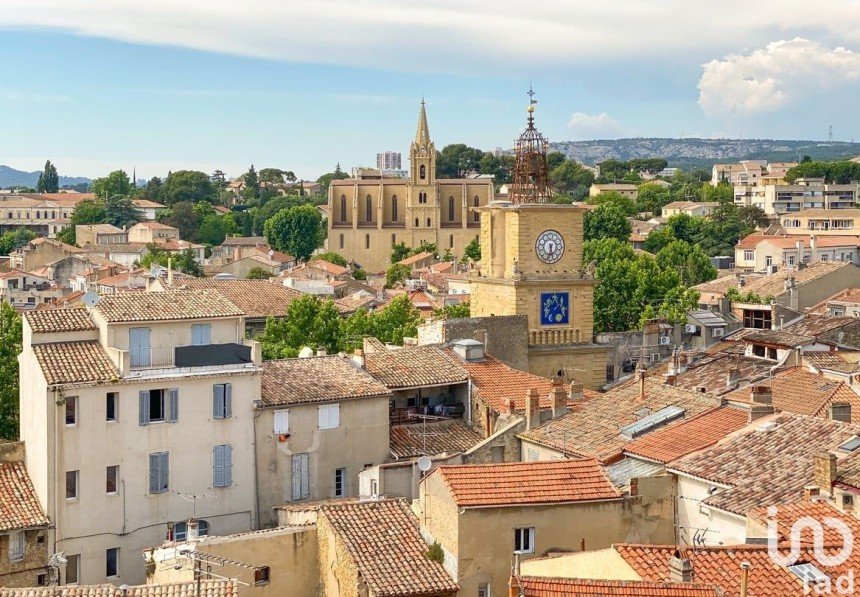 Right to lease of 90 m² in Salon-de-Provence (13300)