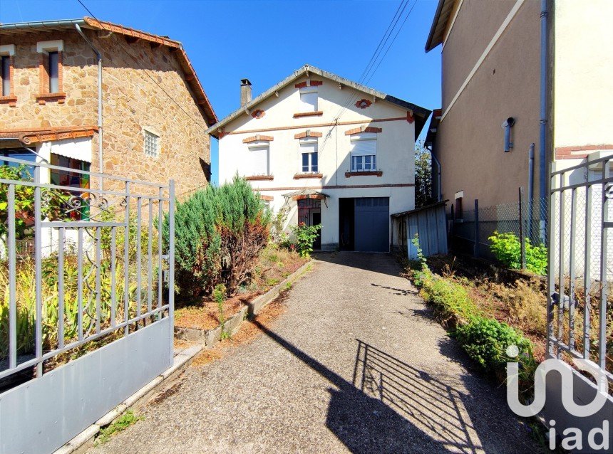 House 8 rooms of 117 m² in Carmaux (81400)