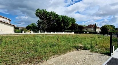 Land of 592 m² in Soussans (33460)