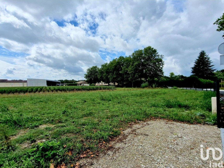 Vente Terrain 690m² à Soussans (33460) - Iad France