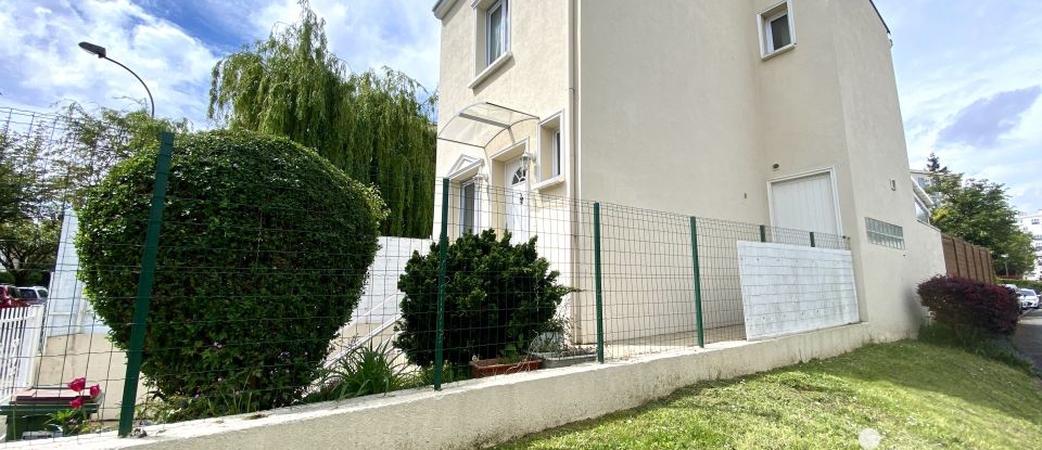 Maison 3 pièces de 70 m² à Bourg-la-Reine (92340)