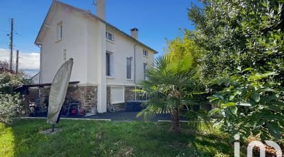 Traditional house 6 rooms of 132 m² in Montfermeil (93370)