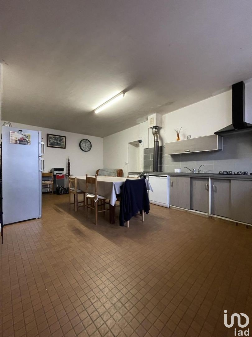 Maison 5 pièces de 124 m² à Vernantes (49390)