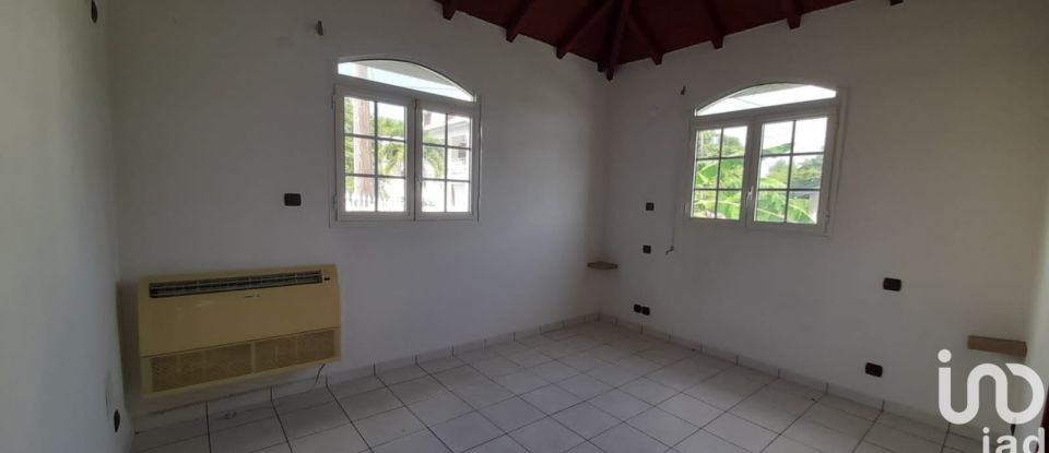 Maison 9 pièces de 368 m² à Port-Louis (97117)