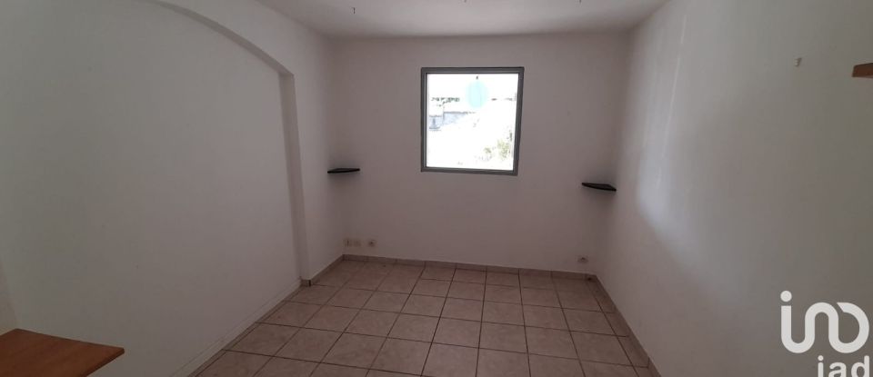 Maison 9 pièces de 368 m² à Port-Louis (97117)