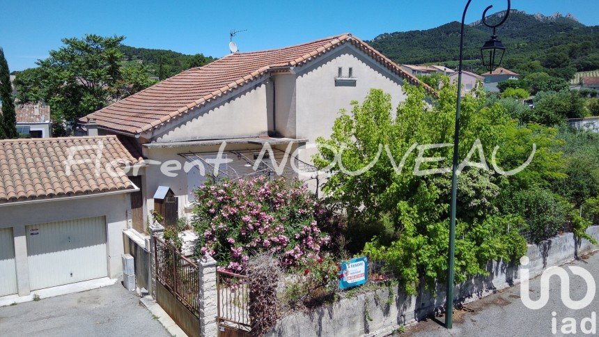 House 5 rooms of 122 m² in Vacqueyras (84190)