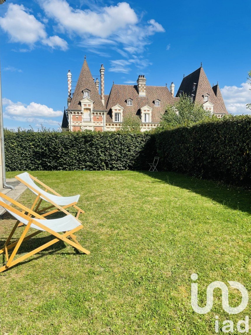 Apartment 4 rooms of 91 m² in Deauville (14800)