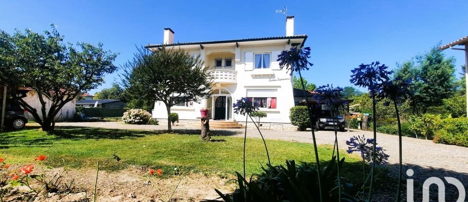 Architect house 7 rooms of 175 m² in Aire-sur-l'Adour (40800)