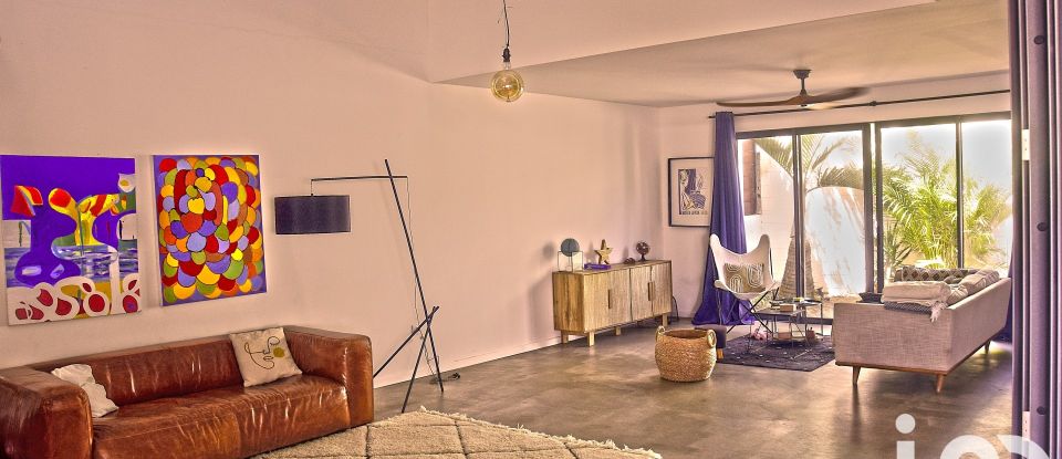 Maison 5 pièces de 198 m² à Saint-Pierre (97410)