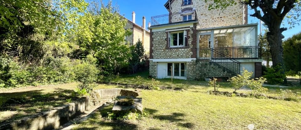 Maison 9 pièces de 163 m² à Saint-Leu-la-Forêt (95320)