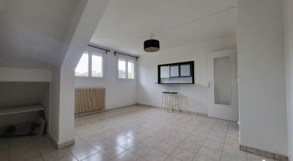 Appartement 2 pièces de 43 m² à Ris-Orangis (91130)