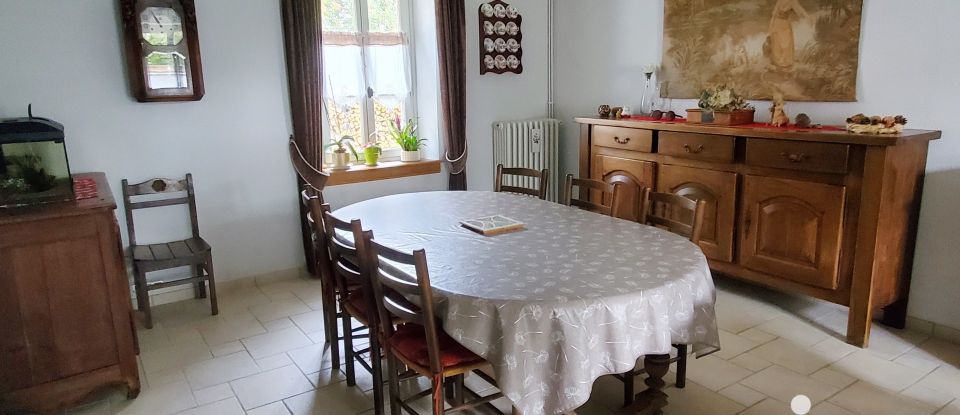 House 5 rooms of 172 m² in Francueil (37150)