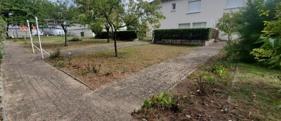 Traditional house 5 rooms of 91 m² in Joué-lès-Tours (37300)