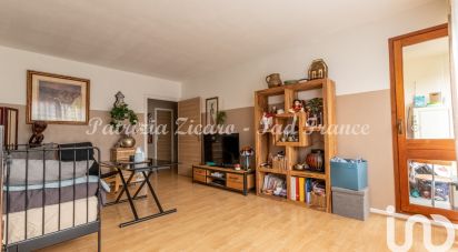 Apartment 3 rooms of 68 m² in Ris-Orangis (91130)