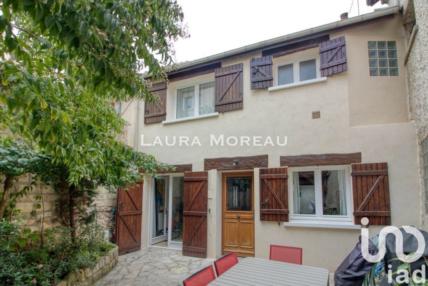 Traditional house 6 rooms of 115 m² in Herblay-sur-Seine (95220)