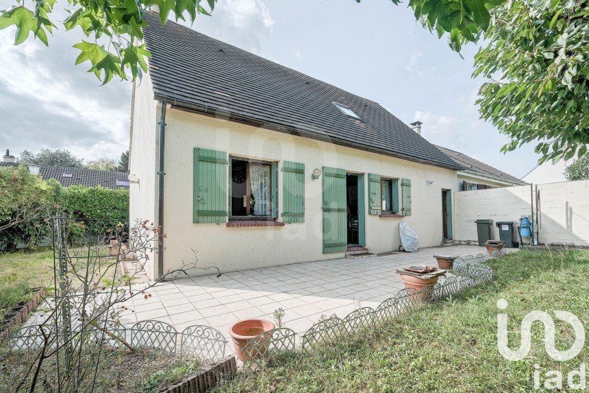 Maison traditionnelle 4 pièces de 92 m² à Noisy-le-Grand (93160)