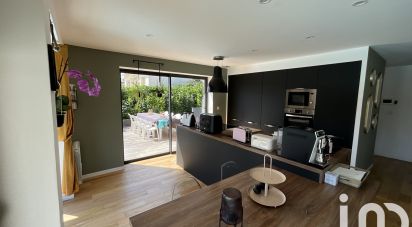 Maison 8 pièces de 142 m² à Chasseneuil-du-Poitou (86360)