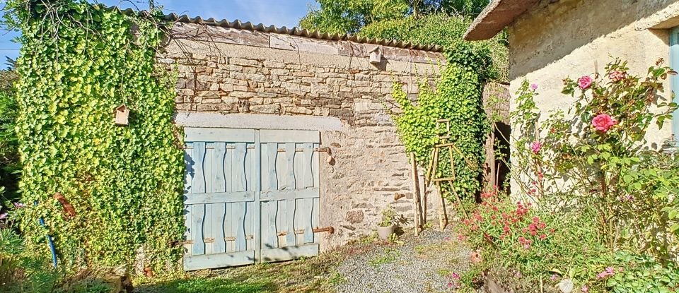 Maison de campagne 6 pièces de 114 m² à Plozévet (29710)