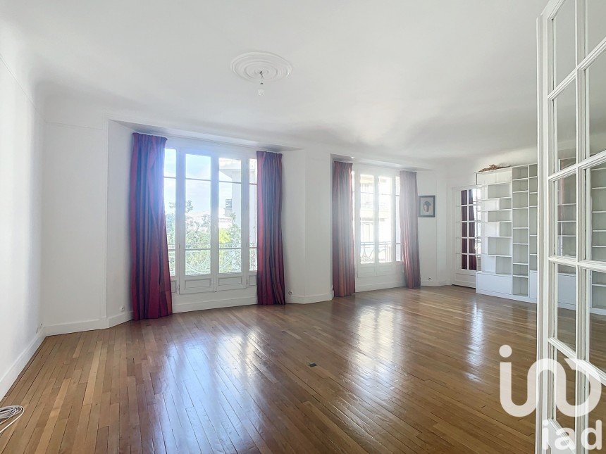 Appartement 5 pièces de 118 m² à Courbevoie (92400)