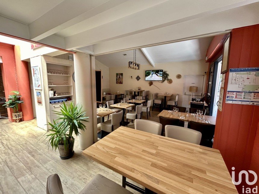 Restaurant of 400 m² in Andernos-les-Bains (33510)