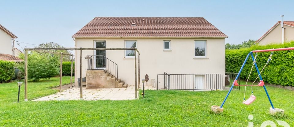 Maison 6 pièces de 103 m² à Monneren (57920)