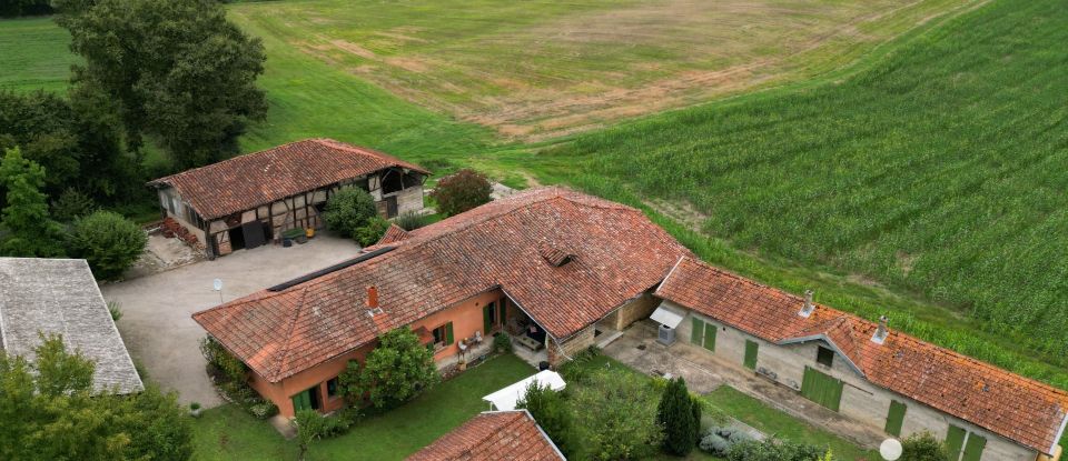 Ferme 5 pièces de 219 m² à Vandeins (01660)