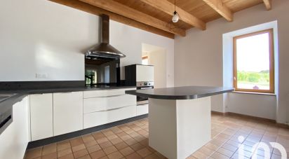 Longère 8 pièces de 183 m² à Squiffiec (22200)