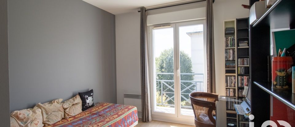 Apartment 3 rooms of 73 m² in Sucy-en-Brie (94370)