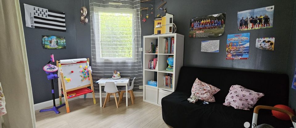 Maison 6 pièces de 133 m² à Bourg-des-Comptes (35890)