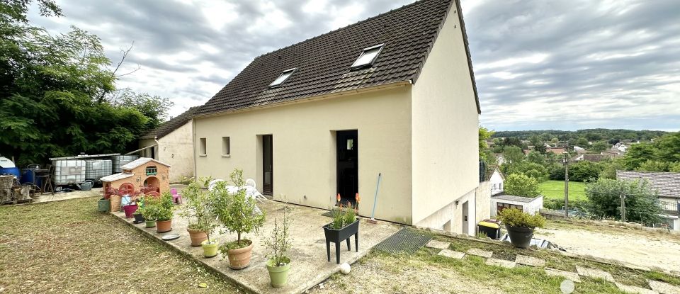 Maison 7 pièces de 113 m² à Donnemarie-Dontilly (77520)