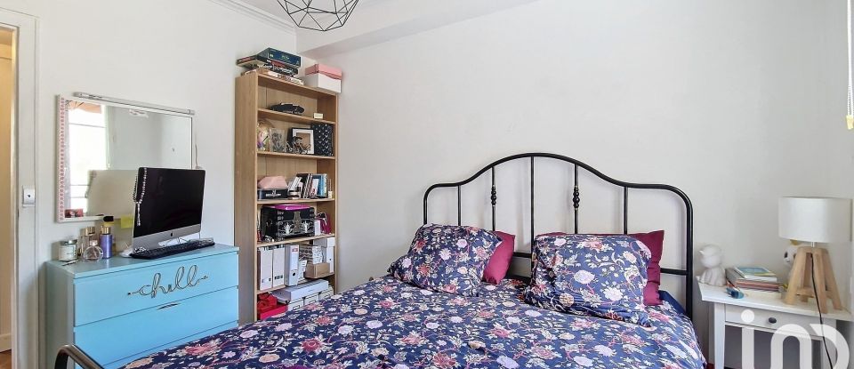 Appartement 5 pièces de 91 m² à Paris (75018)