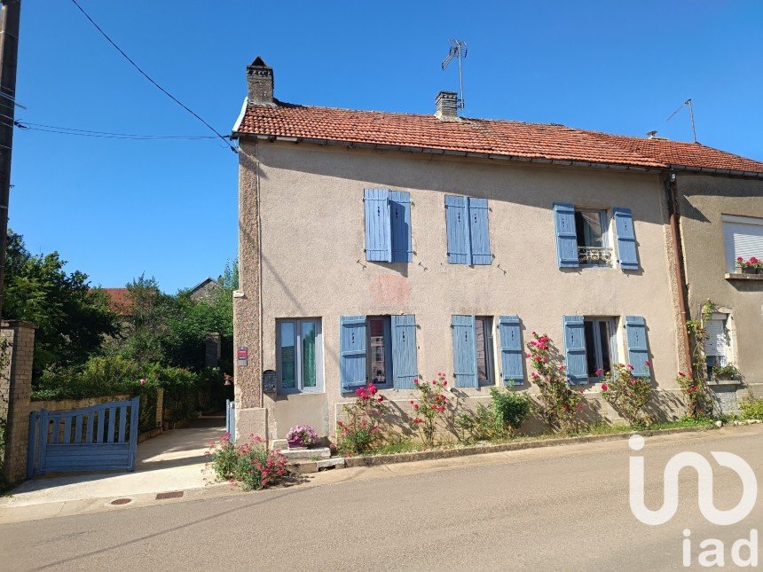 Village house 4 rooms of 97 m² in Percey-le-Grand (70600)