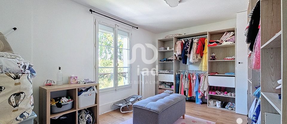 Maison 7 pièces de 245 m² à Saint-Maur-des-Fossés (94210)