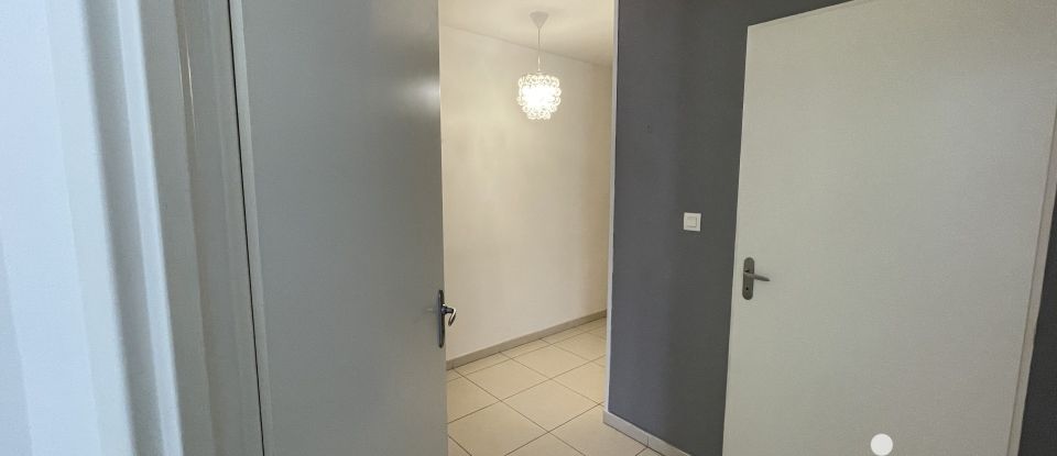 Appartement 3 pièces de 65 m² à Quimper (29000)