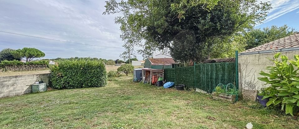 Maison traditionnelle 5 pièces de 110 m² à Charron (17230)