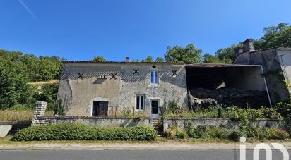 Maison de village 5 pièces de 130 m² à Vouharte (16330)