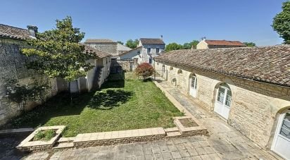 House 7 rooms of 240 m² in Rouillac (16170)